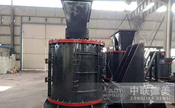 立式板錘制砂機(jī)？